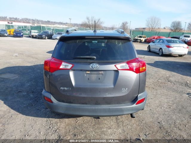 JTMRFREVXFJ048624 Toyota Rav4 Xle
