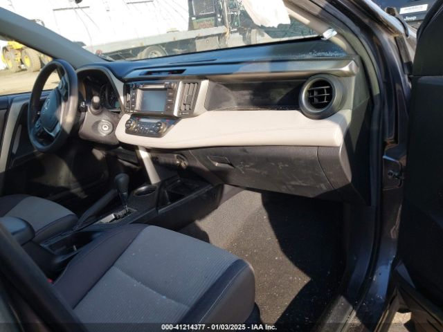 JTMRFREVXFJ048624 Toyota Rav4 Xle