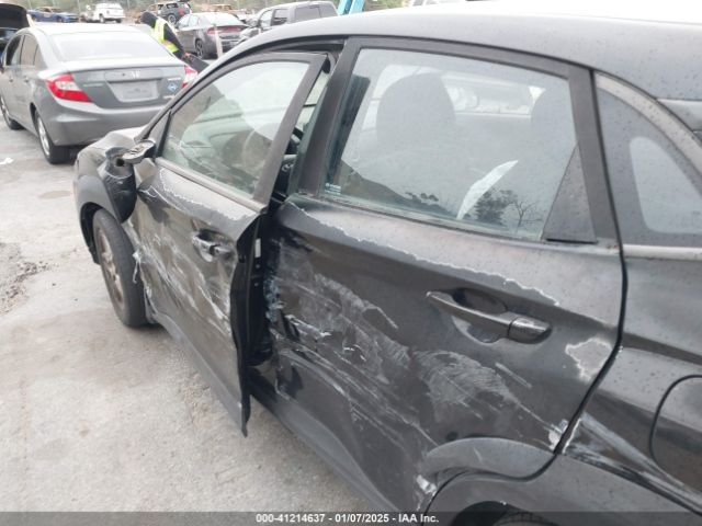 KM8K12AA5JU090518 Hyundai Kona Se