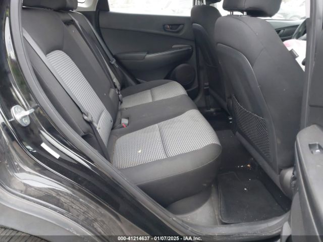 KM8K12AA5JU090518 Hyundai Kona Se