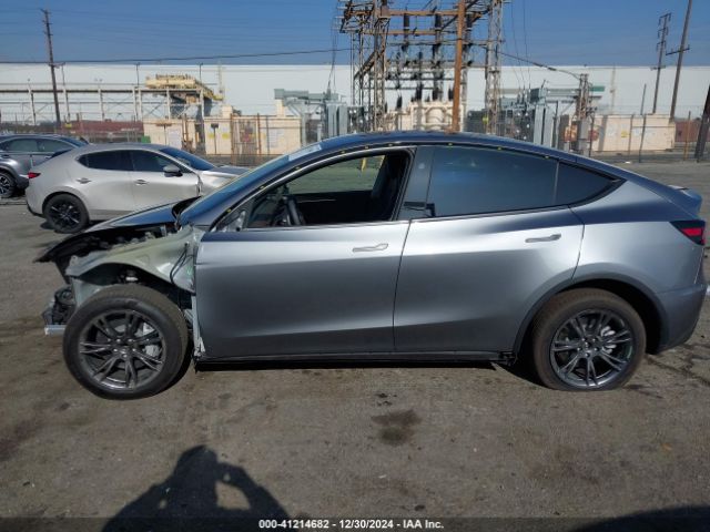 7SAYGDED5RF193622 Tesla Model Y Long Range Dual Motor All-wheel Drive/rwd