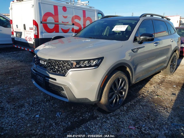 KIA SORENTO EX 2022 5XYRHDLF8NG106592 Image 2