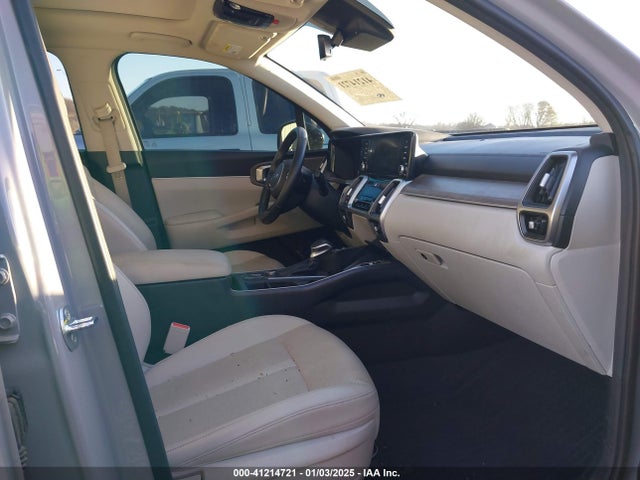 KIA SORENTO EX 2022 5XYRHDLF8NG106592 Image 5