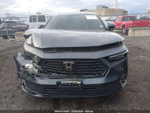 1HGCY2F8XPA048979 Honda Accord Hybrid Touring