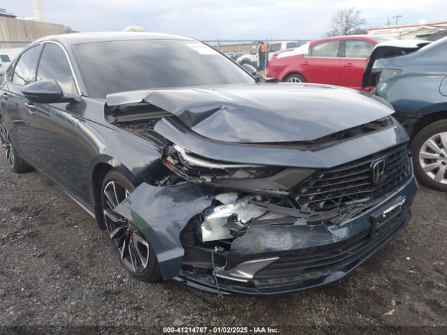 1HGCY2F8XPA048979 Honda Accord Hybrid Touring