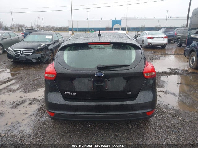 Ford FOCUS SE 2017 1FADP3K24HL323593 Image 16