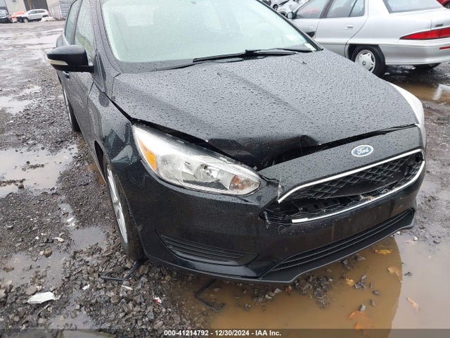 Ford FOCUS SE 2017 1FADP3K24HL323593 Image 6