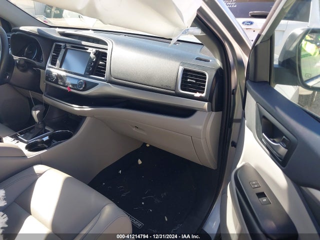 5TDKZRFH0KS570709 Toyota 2gr-fks