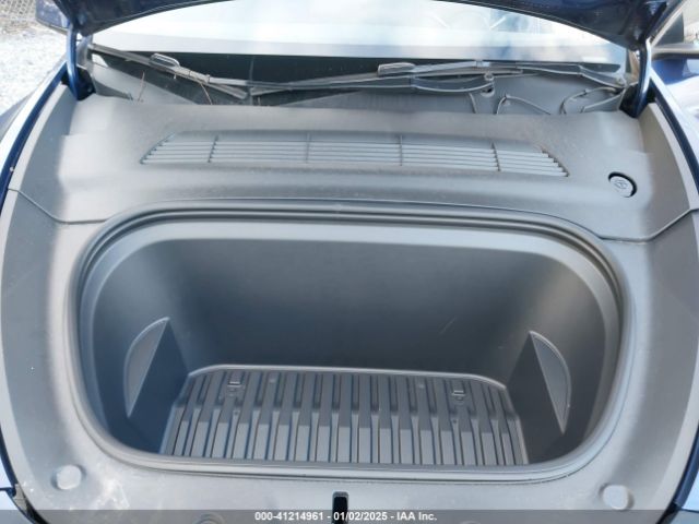 7SAYGDEF3PF643900 Tesla Model Y