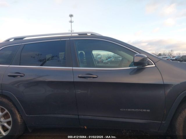 1C4PJMCB4GW141886 Jeep Cherokee Latitude