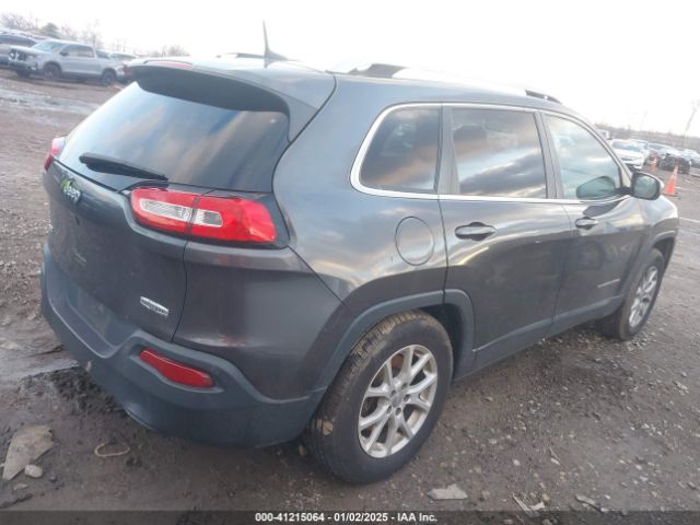 1C4PJMCB4GW141886 Jeep Cherokee Latitude