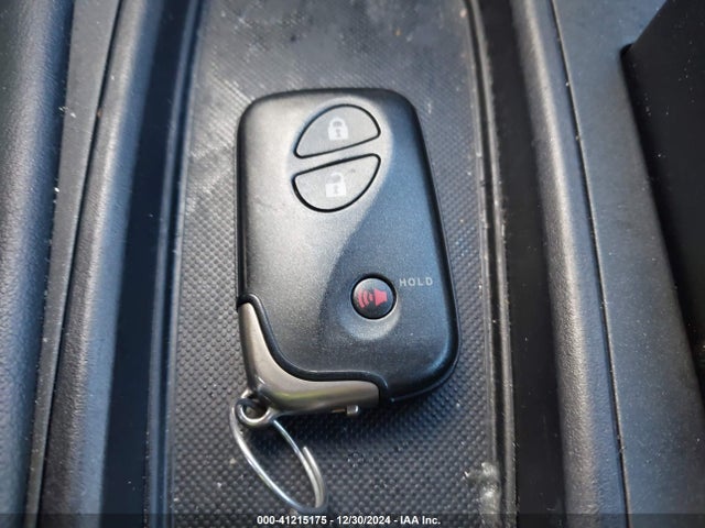 JTHKD5BH9F2220035 Lexus CT 200H