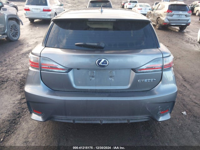 JTHKD5BH9F2220035 Lexus CT 200H