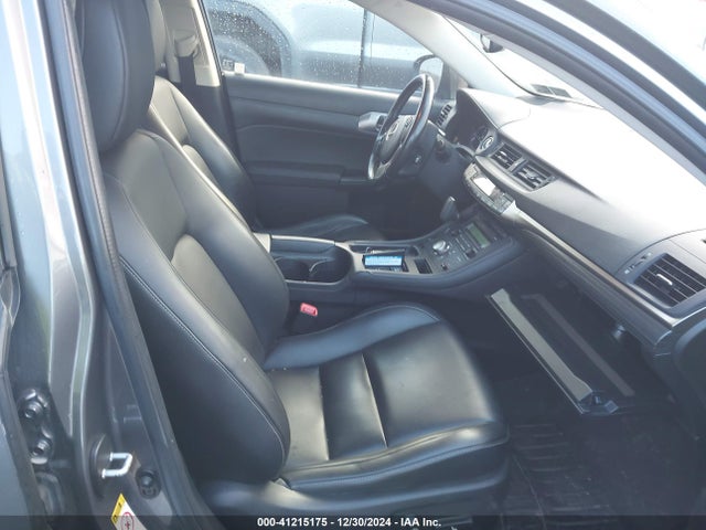 JTHKD5BH9F2220035 Lexus CT 200H