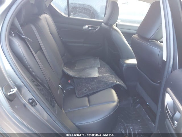 JTHKD5BH9F2220035 Lexus CT 200H