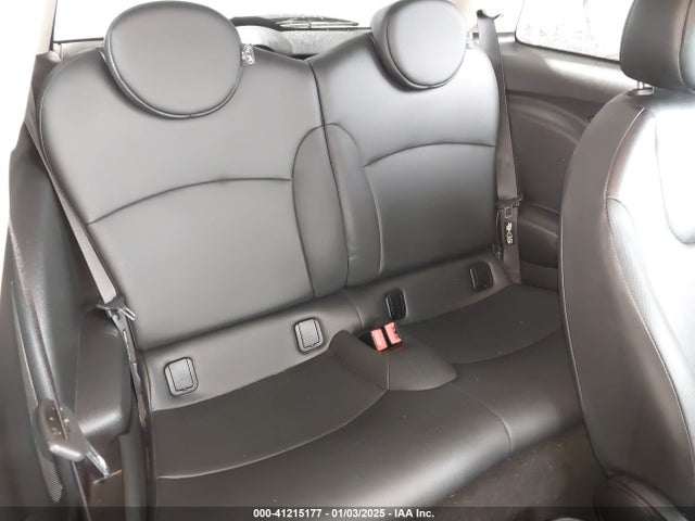 2011 MINI COOPER WMWSU3C56BT091103 Photo 7