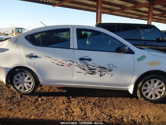 Nissan Versa 1.6 S 2015 3N1CN7AP1FL816216 Image 13