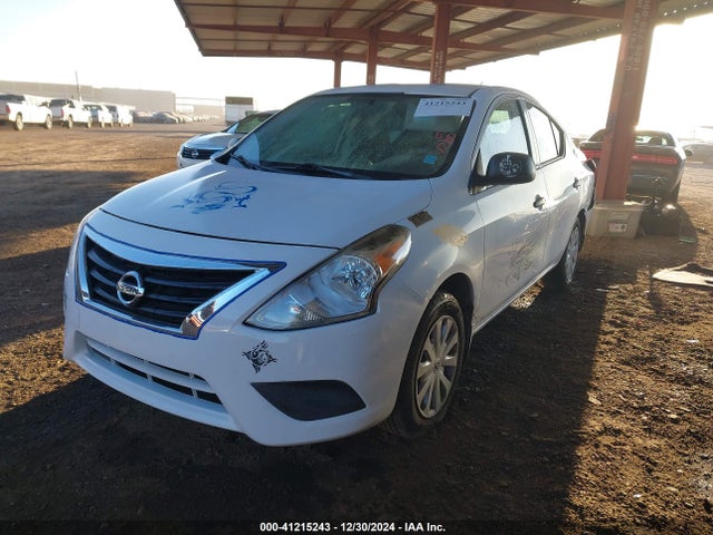 Nissan Versa 1.6 S 2015 3N1CN7AP1FL816216 Image 2