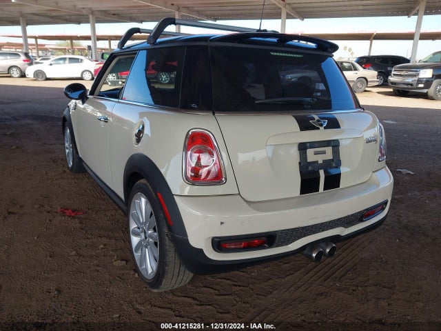 2013 MINI HARDTOP WMWSV3C59DT391136 Photo 2