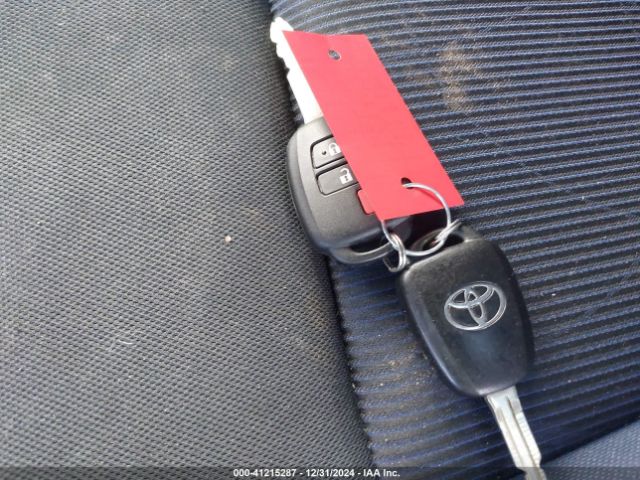 JTDKDTB32J1602478 Toyota Prius C Two
