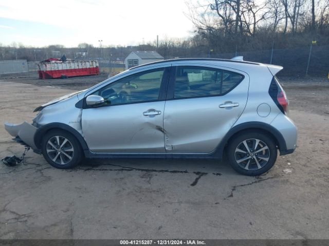 JTDKDTB32J1602478 Toyota Prius C Two