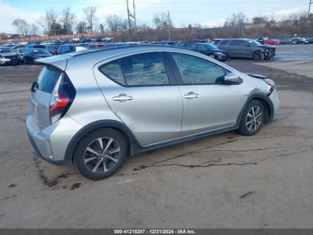 JTDKDTB32J1602478 Toyota Prius C Two