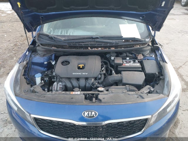 41215530 :رقم المزاد ، 3KPFK4A71HE012412 vin ، 2017 Kia Forte Lx مزاد بيع