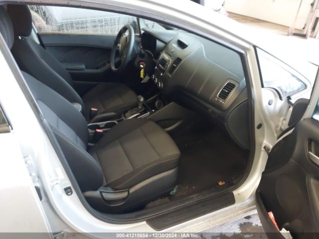 KNAFK5A85H5697845 KIA FORTE LX