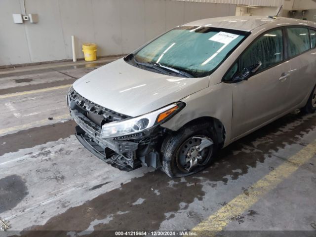 KNAFK5A85H5697845 KIA FORTE LX