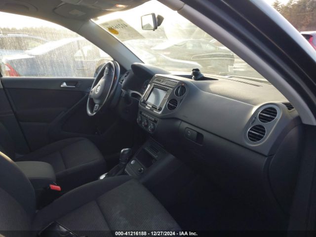 WVGBV7AX4HK053973 Volkswagen Tiguan S/limited