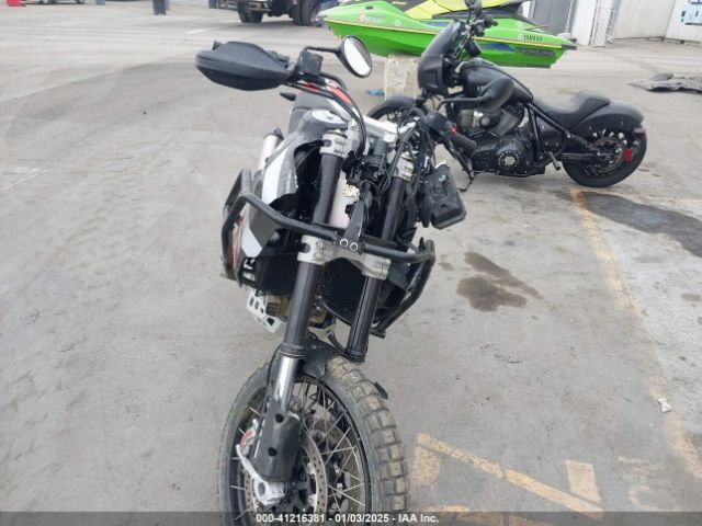 2024 DUCATI DESERT X ZDMXANDT9RB000369 Photo 4
