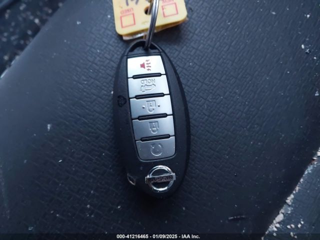 5N1AT3BB8MC697820 Nissan Rogue Sv Intelligent Awd