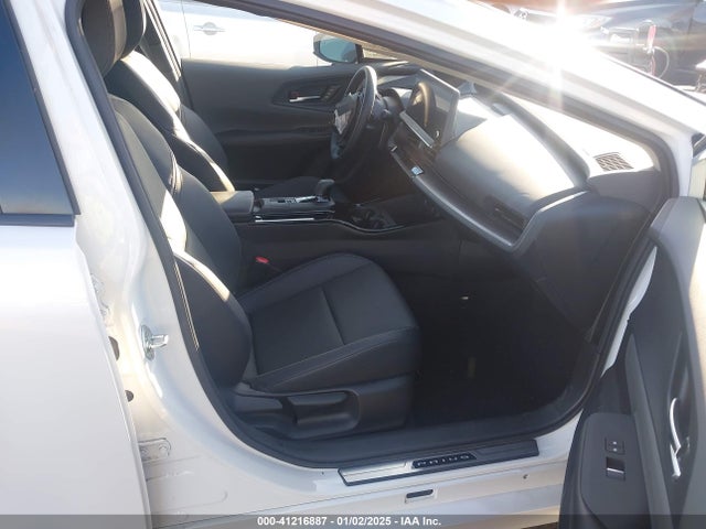 JTDACAAU1R3015637 Toyota Prius Limited