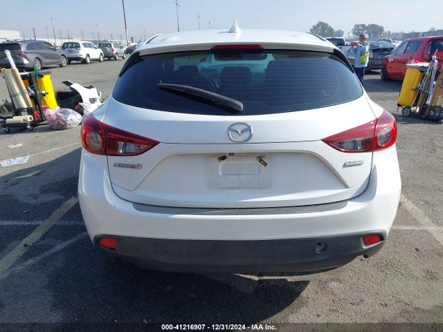 Mazda Mazda3 S Touring 2015 JM1BM1L31F1262122 Image 16