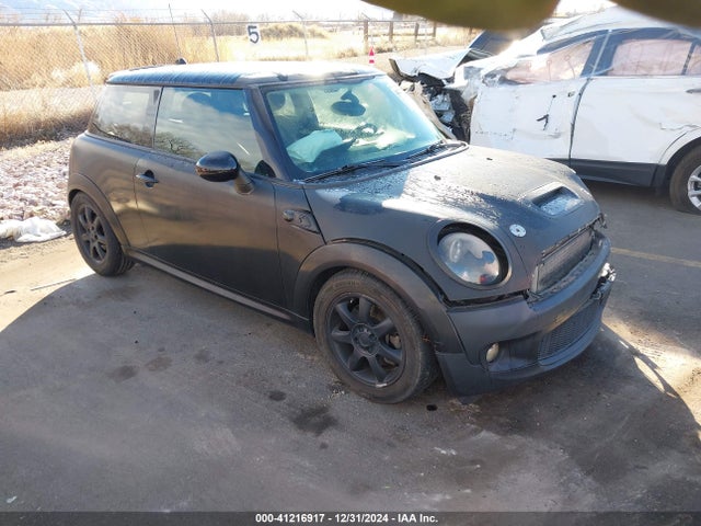 2010 MINI COOPER S WMWMF7C53ATZ73189 Photo 0