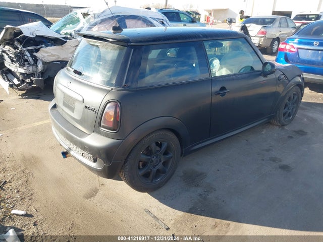2010 MINI COOPER S WMWMF7C53ATZ73189 Photo 3
