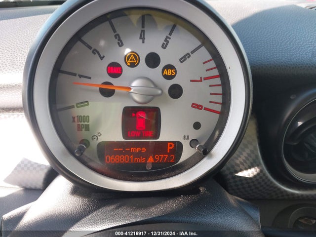 2010 MINI COOPER S WMWMF7C53ATZ73189 Photo 6