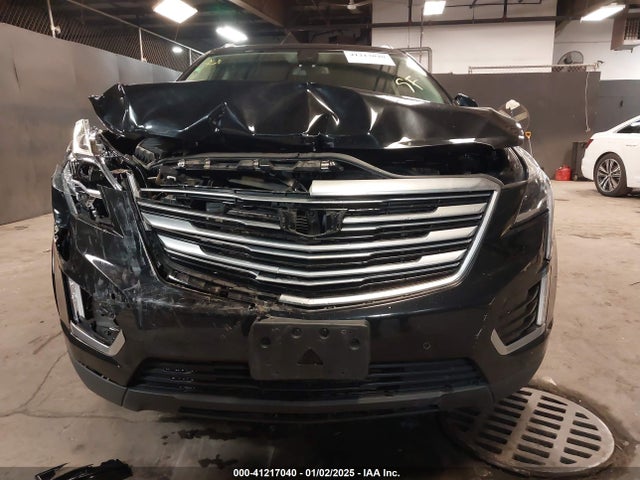 2018 CADILLAC XT5 1GYKNFRS2JZ195799 Photo 5