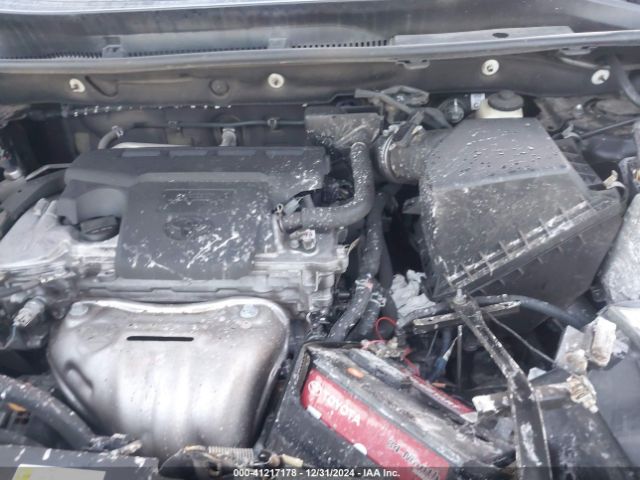 2T3ZFREVXHW332047 Toyota RAV4 LE