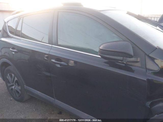 2T3ZFREVXHW332047 Toyota RAV4 LE
