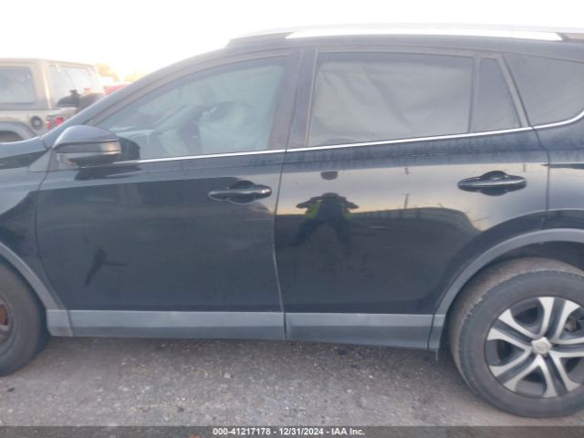 2T3ZFREVXHW332047 Toyota RAV4 LE