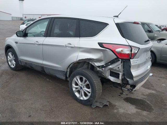 Ford ESCAPE SE 2017 1FMCU0GD8HUD29104 Image 3