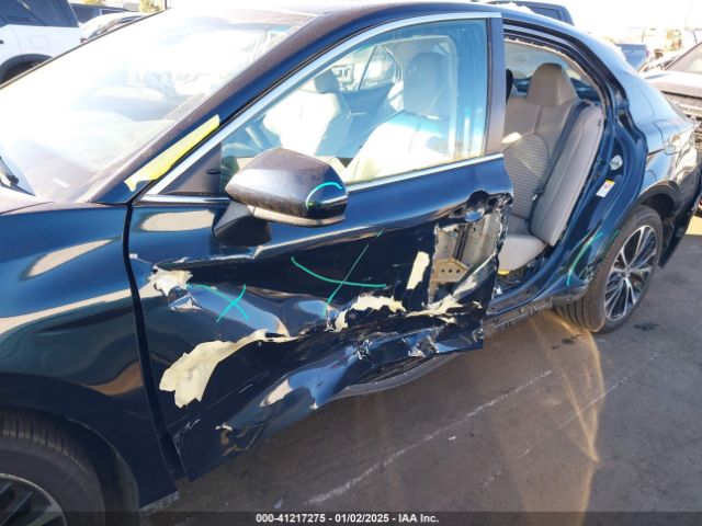 4T1B11HK9JU656074 Toyota CAMRY SE
