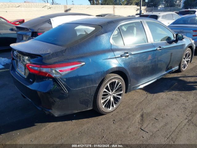 4T1B11HK9JU656074 Toyota CAMRY SE
