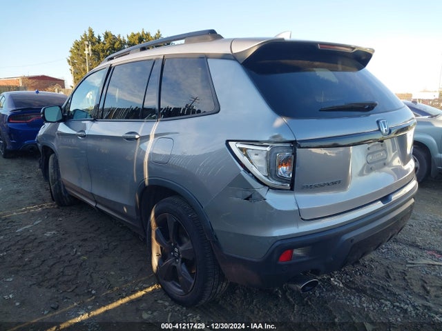 Honda Passport Elite 2019 5FNYF8H00KB004381 Image 3