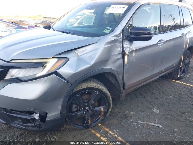 Honda Passport Elite 2019 5FNYF8H00KB004381 Image 6