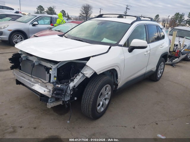 Toyota RAV4 LE 2019 JTMG1RFVXKJ009529 Image 2