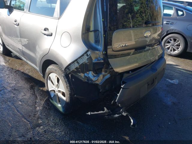 KNDJN2A29E7025270 KIA Soul