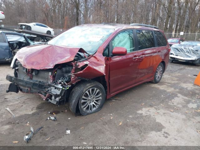 5TDYZ3DC3LS051069 Toyota SIENNA XLE
