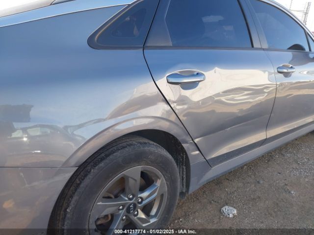 5XXG14J25MG066020 KIA K5 LXS